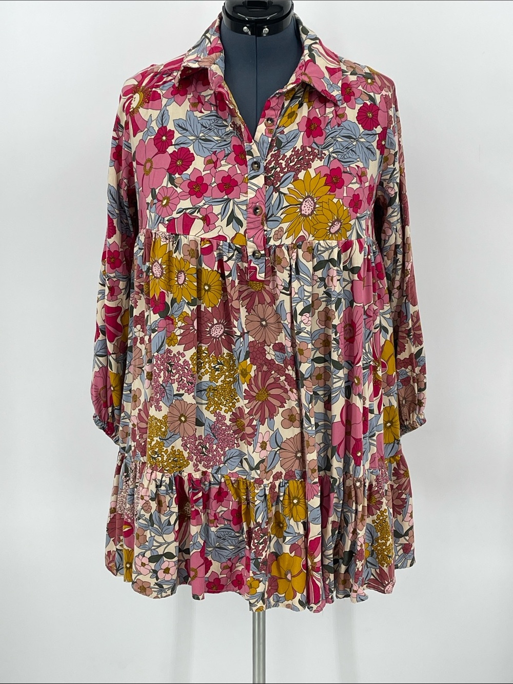BiBi Pink Multi Floral Button-Front Tiered Tunic/DRESS WOMENS SIZE S POCKETS